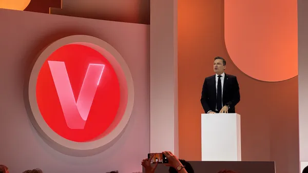 加拿大人工智慧與數位創新部長Evan Solomon＿VivaTech 2025