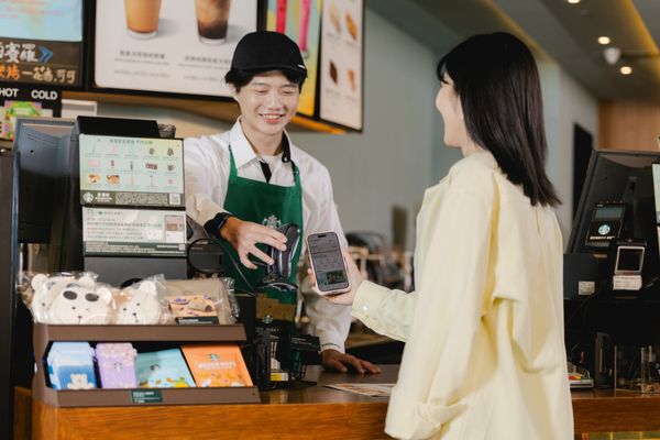  星巴克因為一位「問題員工」變得更好！總是記錯訂單的她，為何改變了 SOP？