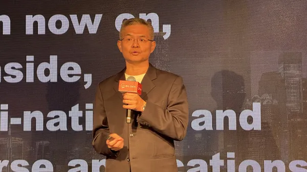 大數據BIG DATA商務長温紹郁.jpeg