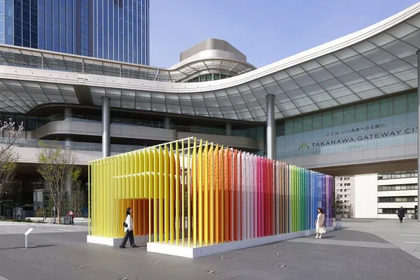 Emmanuelle Moureaux 在東京打造《100 colors no.53》