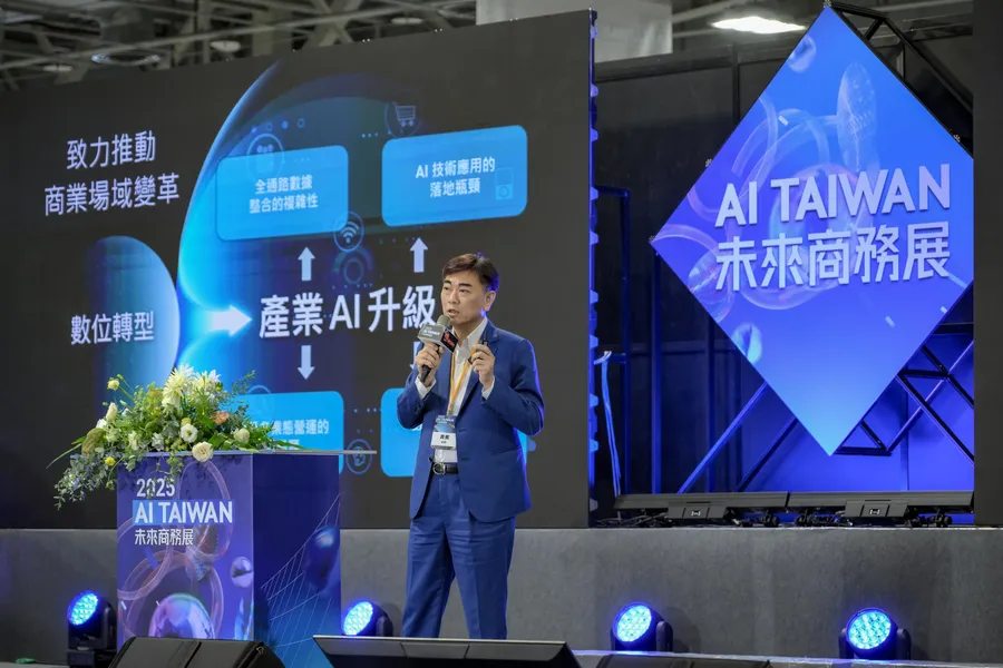 你的數據夠「厚」嗎？騰雲董座梁基文：要養出強大AI代理，先從6大領域「沃土」開始