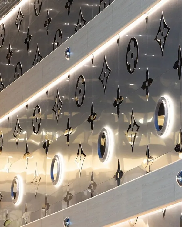 Louis Vuitton 上海「路易號」旗艦店開幕