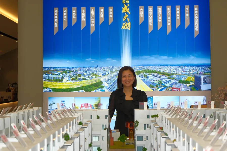 不是只賣房子：看金石建設二代女性柯怡君，如何用制度與品牌走出接班轉型路