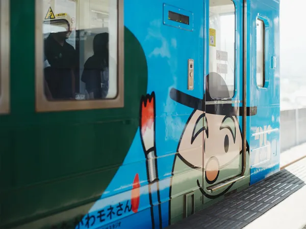 日本 mitone design 打造列車版莫內之家