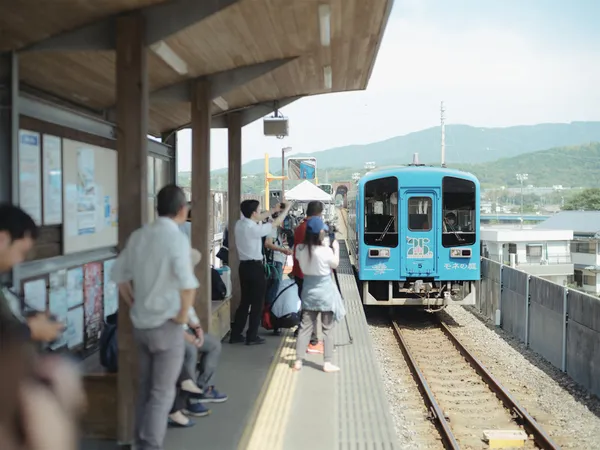 日本 mitone design 打造列車版莫內之家