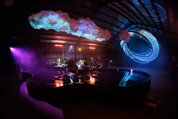 沉浸式體驗場域《SensWave 波感溫室》