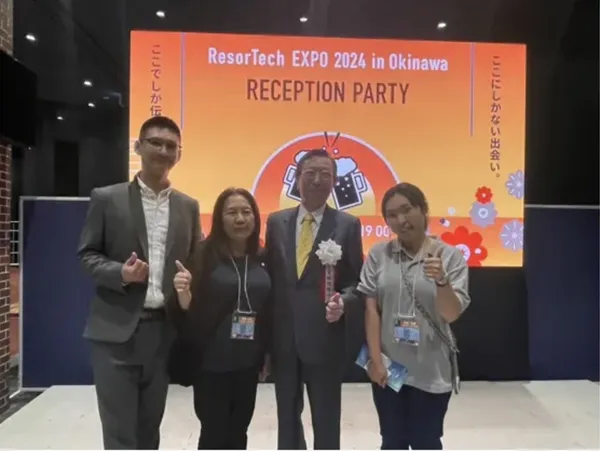 Creww Taiwan 執行長林玲妃（左二）、沖繩IT 創新策略中心前理事長稲垣純一（右二）、點點