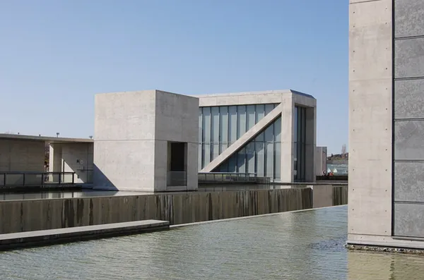安藤忠雄的大阪建築巡禮