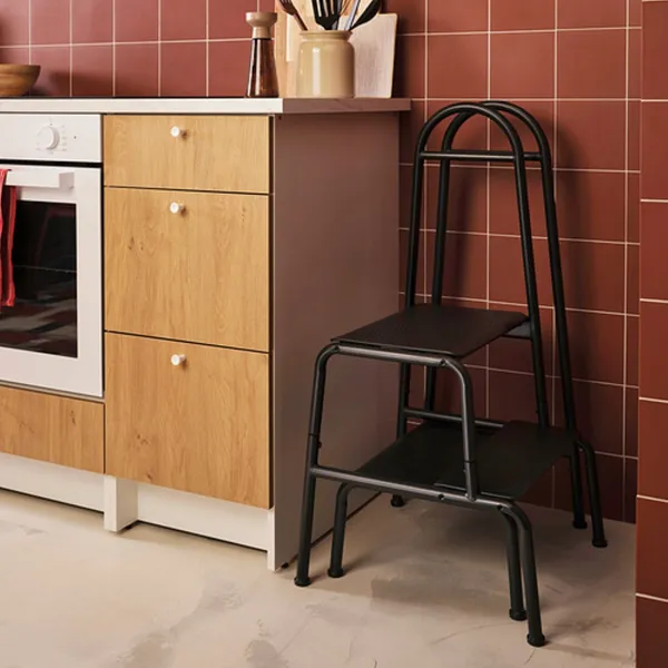 2025 IKEA 秋冬系列 BÄSINGEN 附扶手墊腳凳