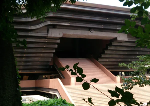 隱身東京港區的未來感寺廟