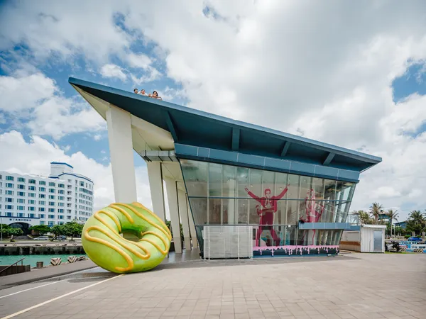 當巨型甜點遇上絕美海景 《How Sweet 甜的滋味》在屏東把快樂放大