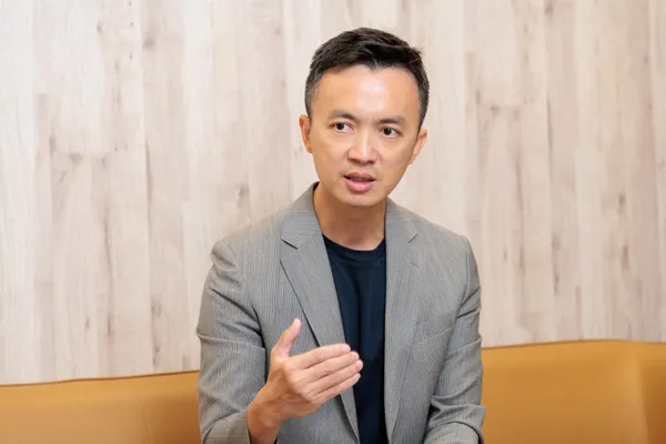 國泰世華銀行數位長陳冠學