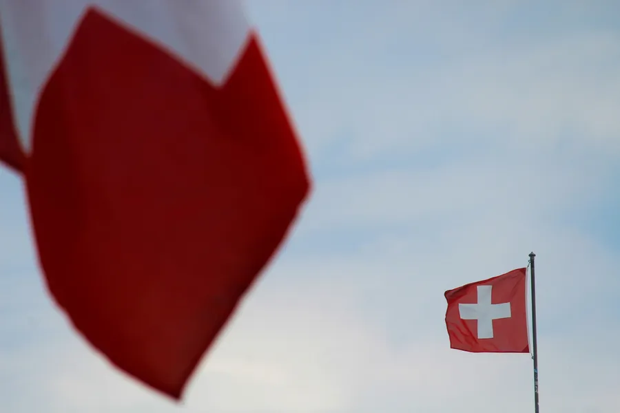 全球首例！瑞士3大銀行完成跨行公有鏈交易測試，打開DeFi合規之門