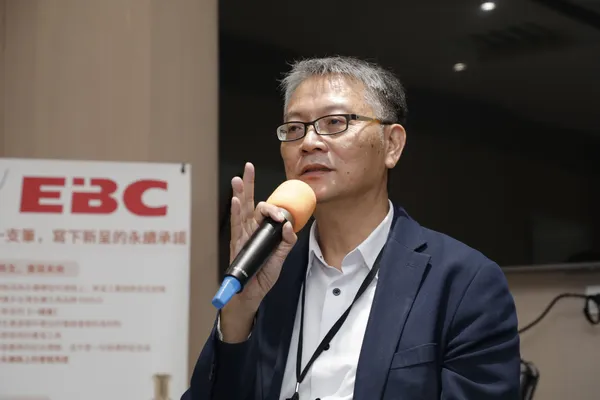 臺灣鈣鈦礦科技董事長、前友達光電執行長陳來助