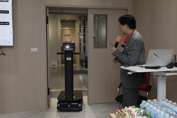 新呈工業董事長陳泳睿