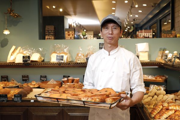  千層蛋塔退燒，巢屋憑什麼中秋業績超越五星飯店？創辦人：我們外表像舞者，內心是職人