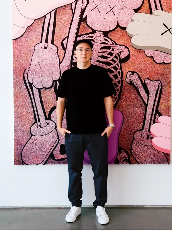 KAWS 成為 UQ 首位駐店藝術家
