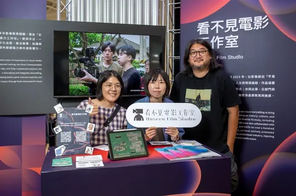 右為看不見電影工作室導演孫介珩.jpg