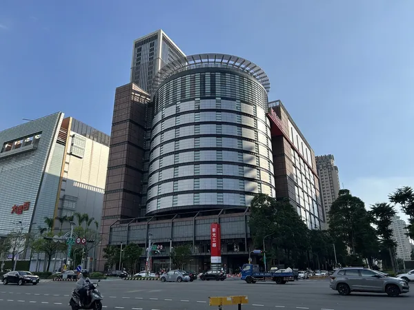 新光復業後.jpg