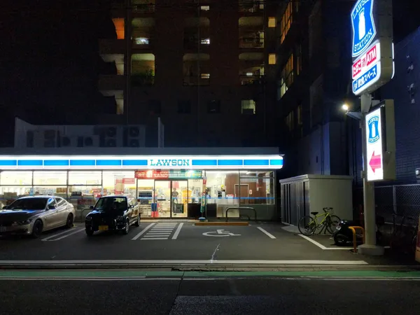 Lawson 車中泊