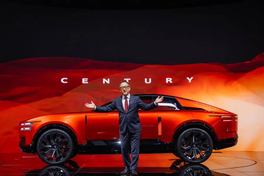 2025日本移動展直擊｜比亞迪新車直搗日本心臟！豐田推新頂規品牌，「日本勞斯萊斯」能壓過賓利？