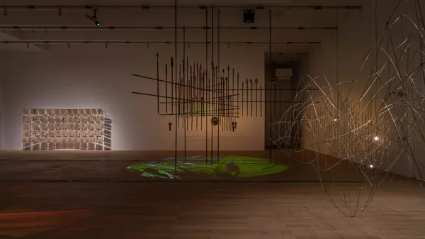 新北市美術館 建築的恐懼與療癒