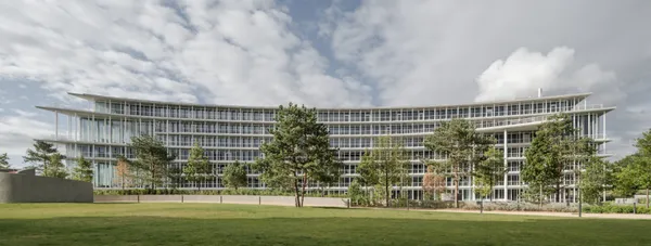 Herzog & de Meuron 設計瑞士銀行總部