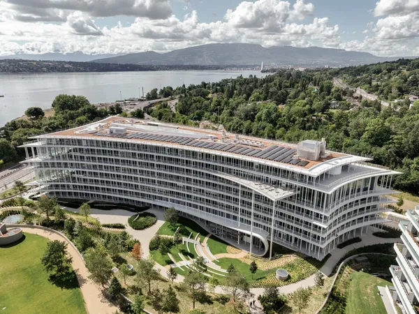 Herzog & de Meuron 設計瑞士銀行總部