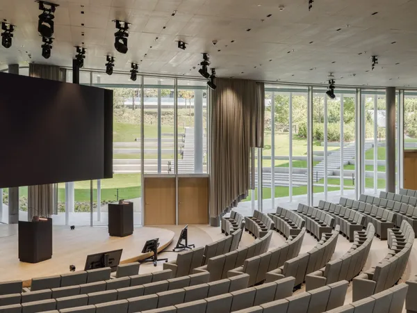 Herzog & de Meuron 設計瑞士銀行總部