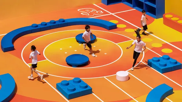 Nike x LEGO 上海小學操場 .jpg