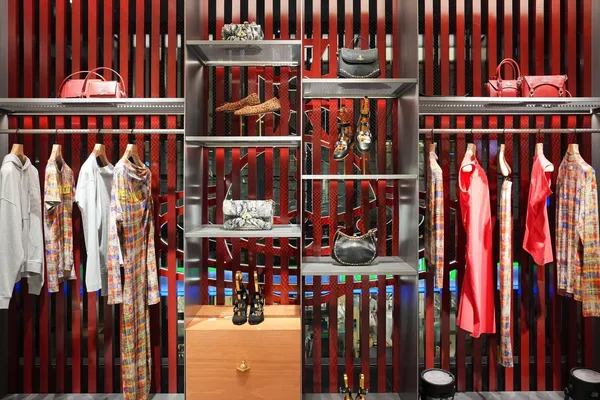 Vivienne Westwood 青山旗艦店
