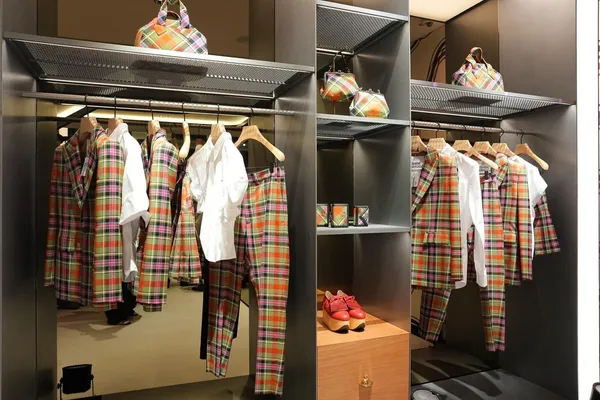 Vivienne Westwood 青山旗艦店