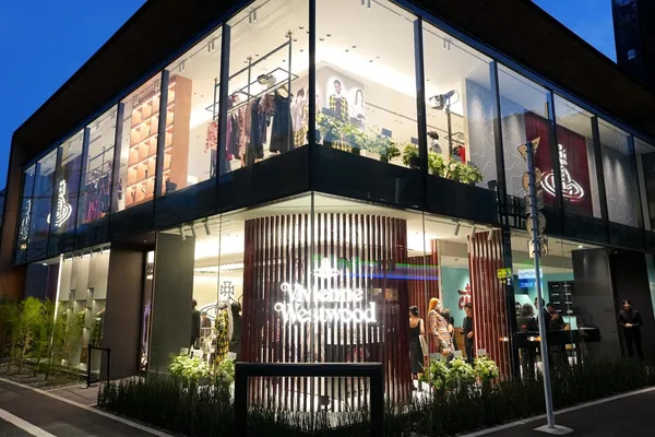 Vivienne Westwood 青山旗艦店