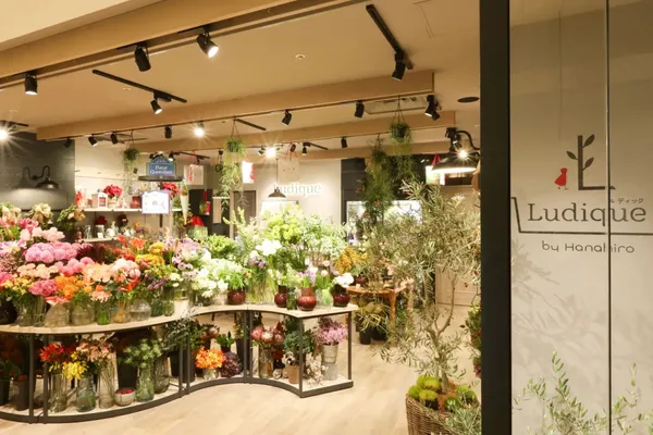 百年舊銀行變身《BankPark YOKOHAMA》