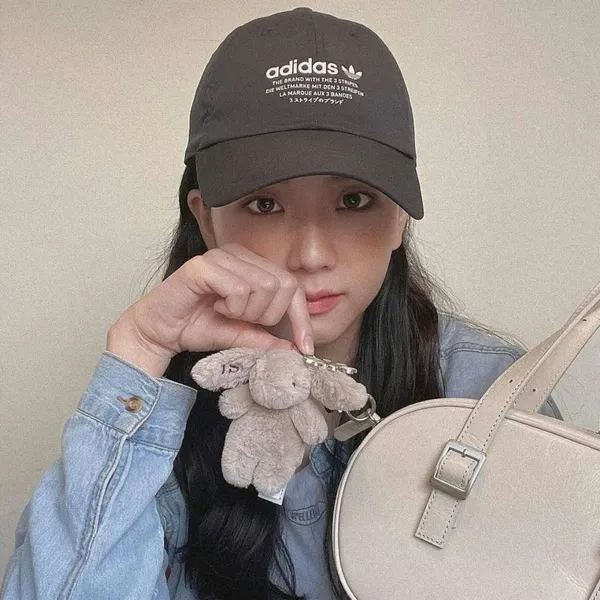 Jisoo.jpeg