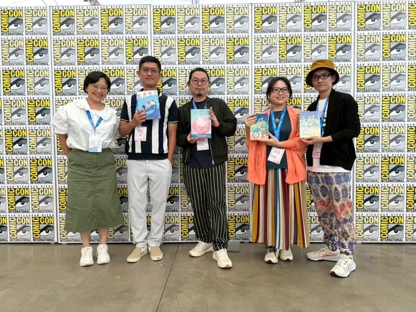 《杯底不養金魚：美酒環島日記》愛莫&啞忑於2025聖地牙哥國際漫畫展官方演講「Small Voice