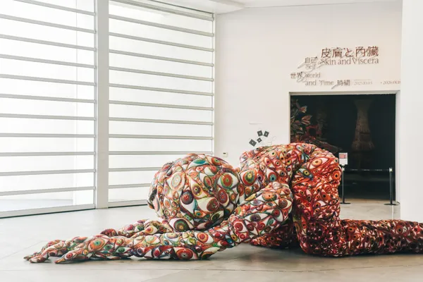 南美館「皮膚と內臟：自己、世界、時間」