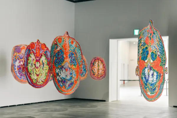 南美館「皮膚と内臓：自己、世界、時間」