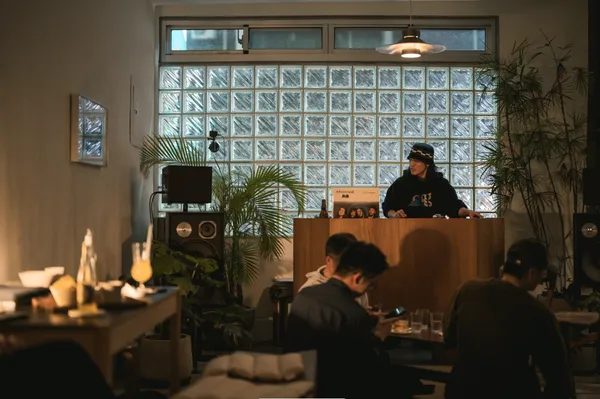 友愛街旅館 Sound Blooms