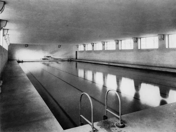 Studio Dera 打造教學中心「The Pool」