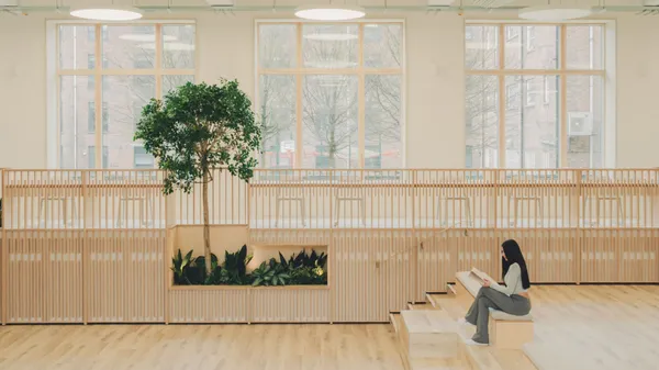 Studio Dera 打造教學中心「The Pool」