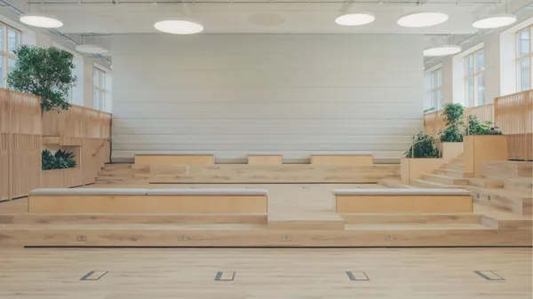 Studio Dera 打造教學中心「The Pool」