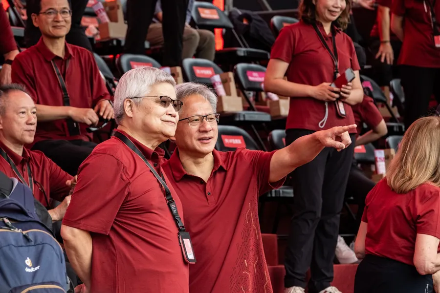 「沒有台積電，就沒有輝達！」5兆男黃仁勳穿台積運動服：你們是台灣與世界的驕傲，也是我的驕傲