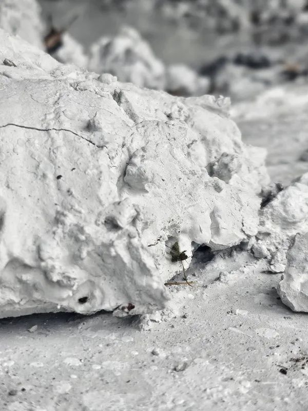 邊邊角角（石泥）