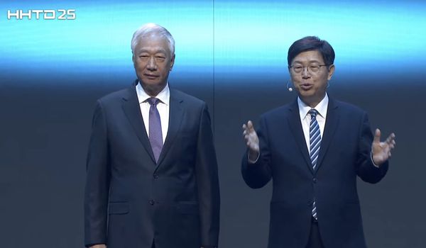  奧特曼驚喜「現身」！鴻海科技日大秀肌肉：揭與 OpenAI 合作、Model A 補齊車款版圖