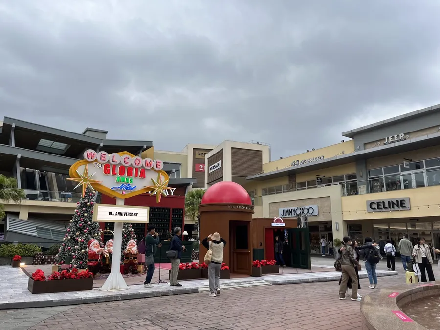 百貨今年都難熬，華泰名品城為何還能寫下業績新高、營收突破124億元？