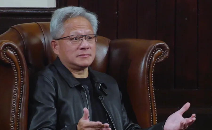 矽谷的「末位淘汰制」不好？黃仁勳「濃湯理論」：績效墊底的員工，可能才是未來的英雄！