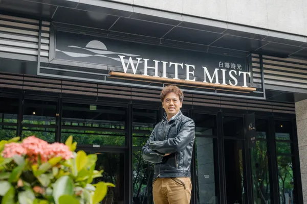  「如果不做 K 書中心，我一個客人都留不住！」路易莎黃銘賢揭轉型真相，斷言不會被瑞幸收購