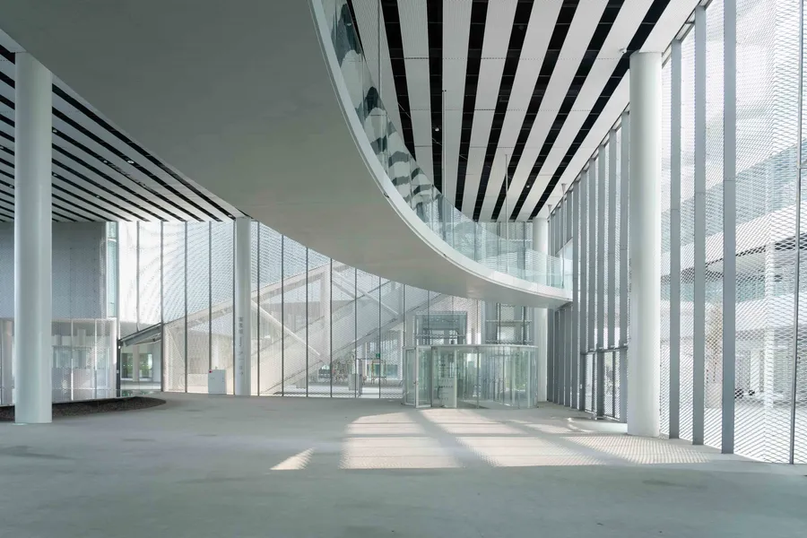 城市中被慢慢喜歡的一隅，來自臺中綠美圖的日常邀請 ——圖書館×美術館雙館長現身對談：當閱讀與藝術成為生命的一部分