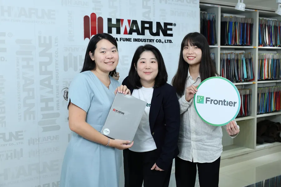 打破紡織業「開發＝寄樣」公式：驊豐股份有限公司建立數位布料傳 QR Code 給客戶，新客成長達三倍！